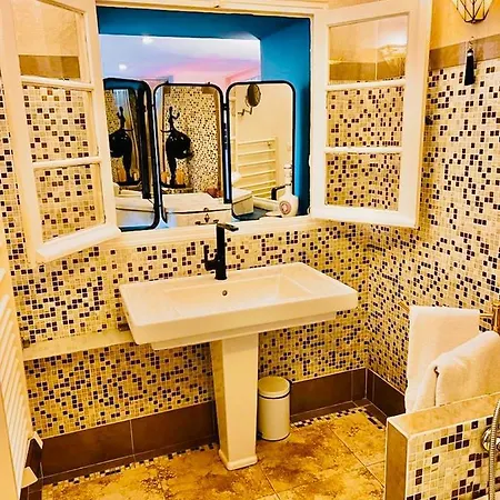Quarto em Acomodações Particulares Astoria Maison D Hôtes Vue Avec Piscine Cassis