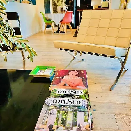 Séjour chez l'habitant Astoria Maison D Hôtes Vue Avec Piscine Cassis